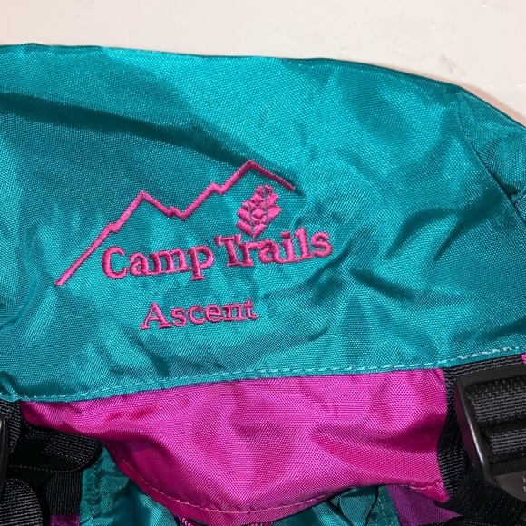 Vintage 1990s Camp Trails Ascent
Hiking / camping backpack teal green and pink - Picture 12 of 12